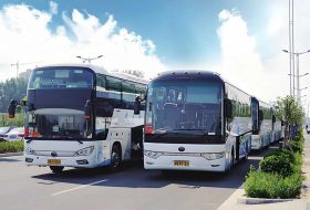 豪华大巴车
